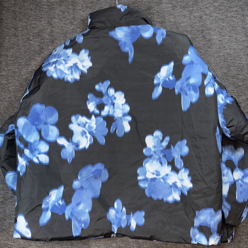 Fabletics Women All Weather Jacket Puffer Black Blue Bloom Shine sz XXS NEW $115 - Picture 7 of 8